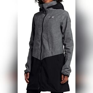 NIKE International Fashion Parka Jacket with Hidden  Hoodie in the Collar!